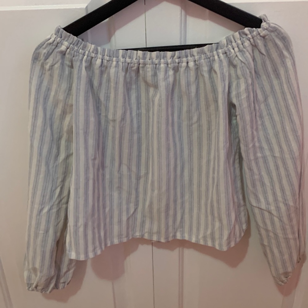 Brandy Melville over-shoulder top